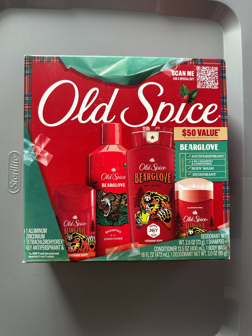 Old Spice Bearglove Antiperspirant & Body Wash Gift Set - Red